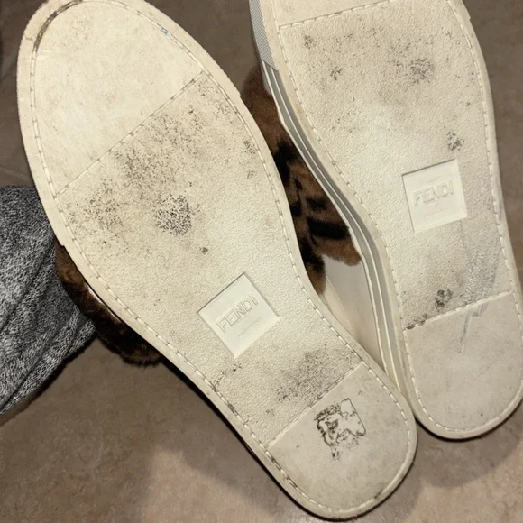 🔥FENDI✨ 🔥Vitello Shearling FF Velcro Slip On Sneakers